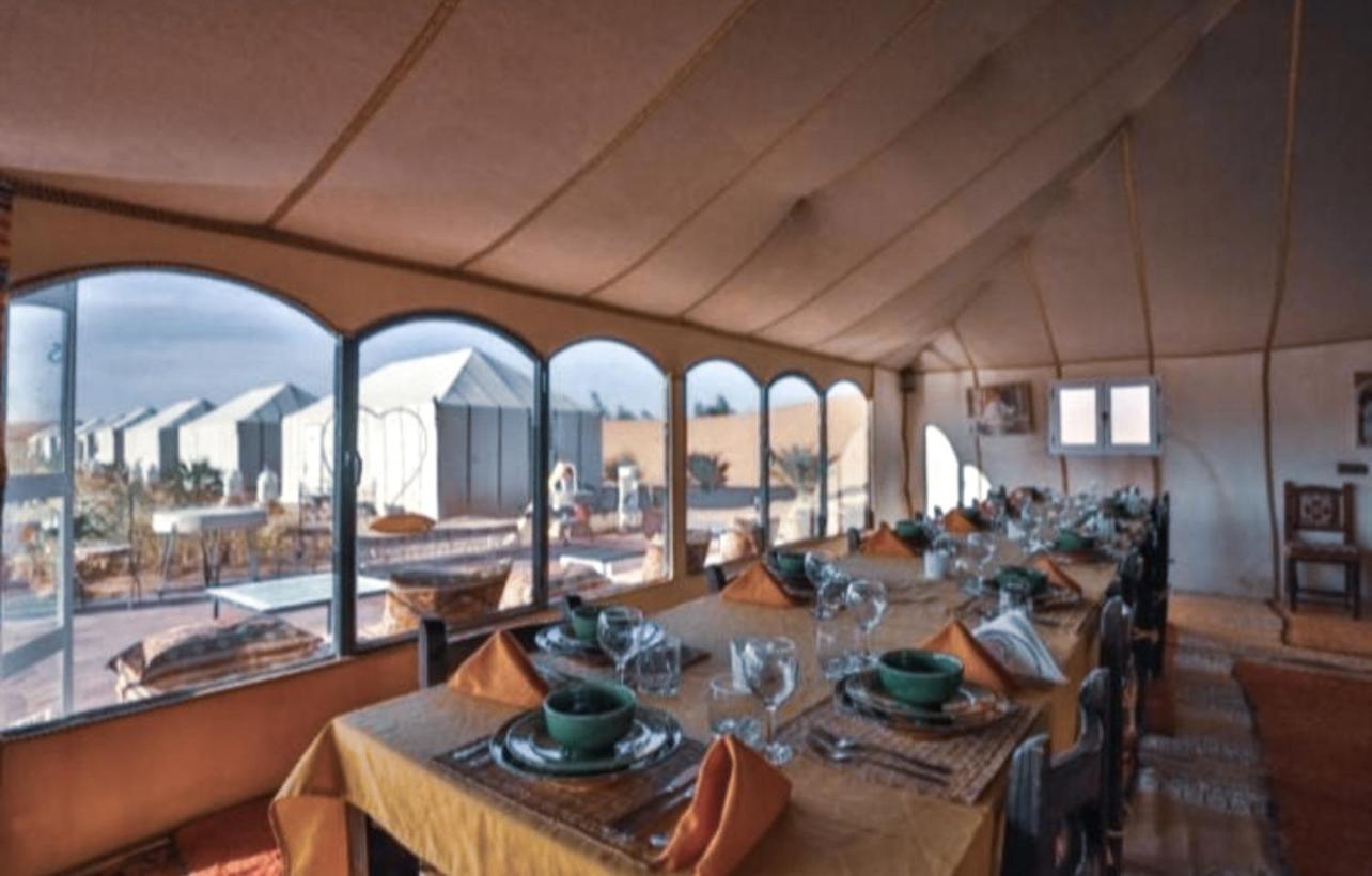 ホテル Merzouga Camel Luxury Camp エクステリア 写真