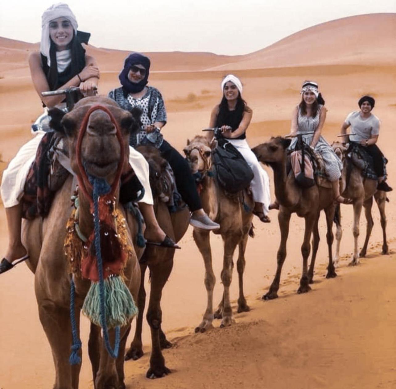 ホテル Merzouga Camel Luxury Camp エクステリア 写真